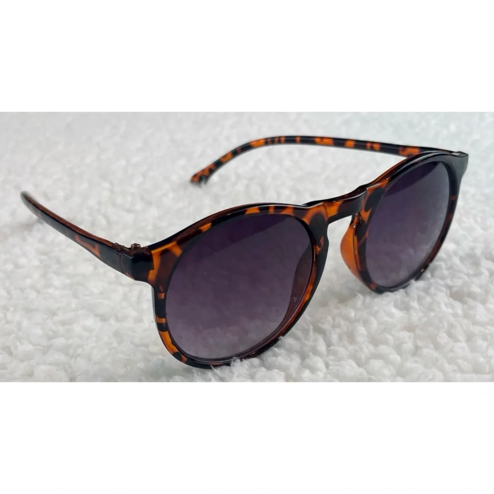 Tortoise Shell Sunglasses with Purple Lenses - Picture 9 of 16